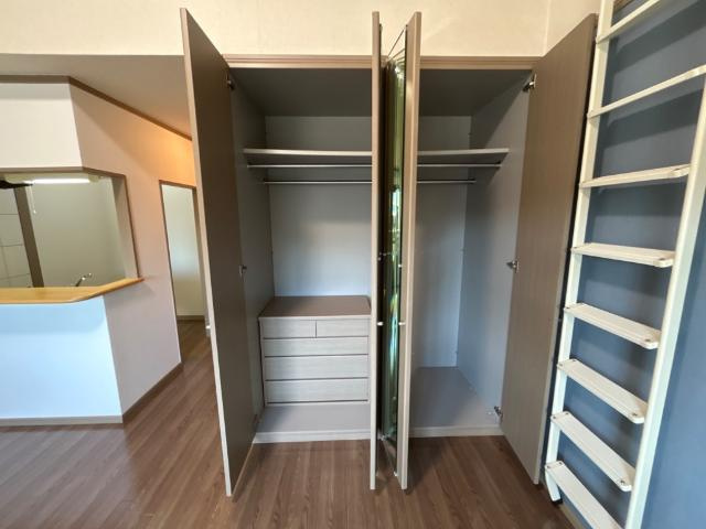 アシュランスの収納|クローゼット