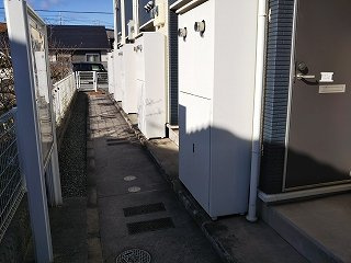 レオネクストベルニナの玄関