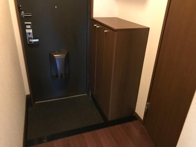 グランドールＡの玄関|玄関