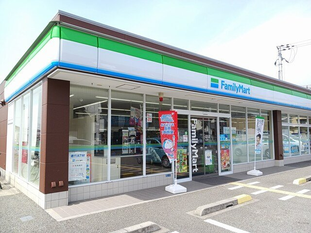 Ｈ・Ｔミニョン姫路の周辺|ファミリーマートまで650m