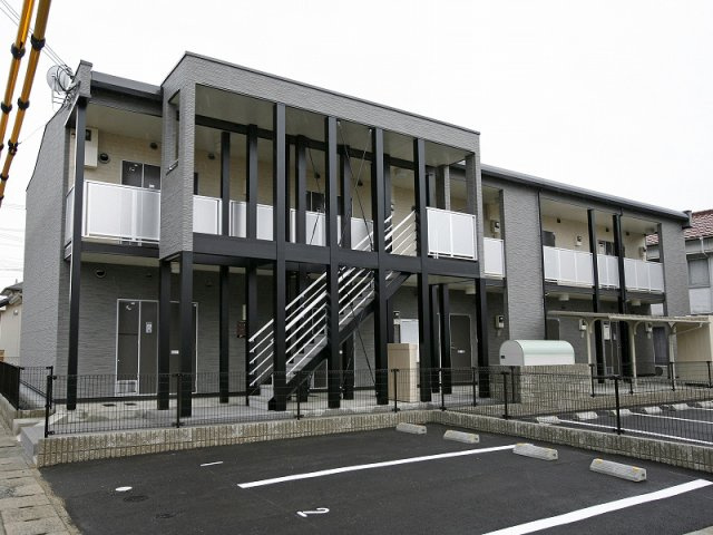 レオパレスぽぽらの外観