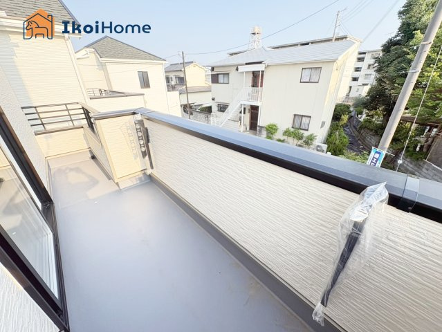 明石市魚住町西岡　全２棟A号棟　新築戸建　のバルコニー|【ホームページに現地動画掲載中】●年中無休：当日予約可●バルコニーには屋根はございません！