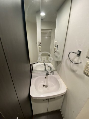 アーバンフラッツ上町の独立洗面台|アーバンフラッツ上町　洗面化粧台