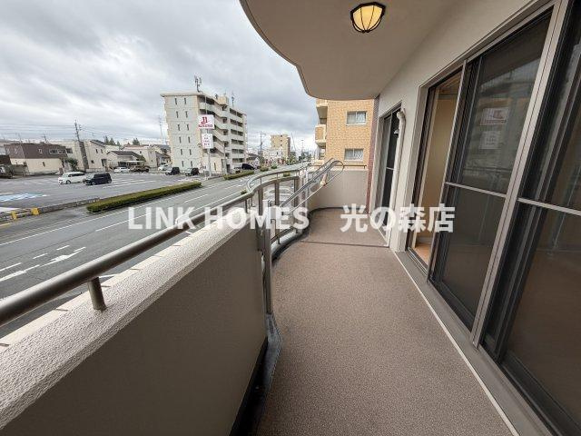 菊池郡菊陽町光の森６丁目の賃貸マンションのバルコニー|バルコニー付きです