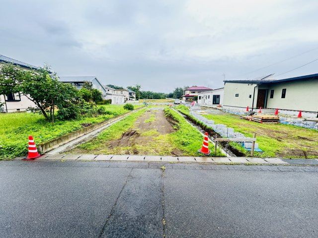 新築　佐波郡玉村町板井2期　LIGNAGE　１号棟の前面道路含む現地写真|現地写真　　南側接道幅員約4.5ｍ		