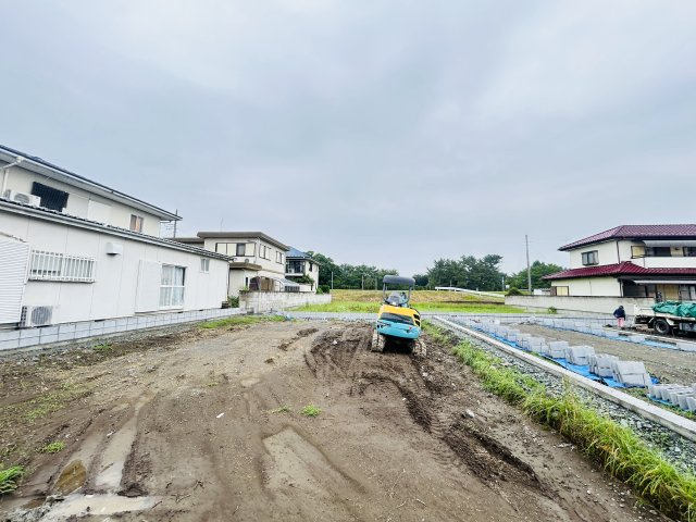 新築　佐波郡玉村町板井2期　LIGNAGE　１号棟の駐車場|現地写真　駐車スペースは並列3台分可能です！
