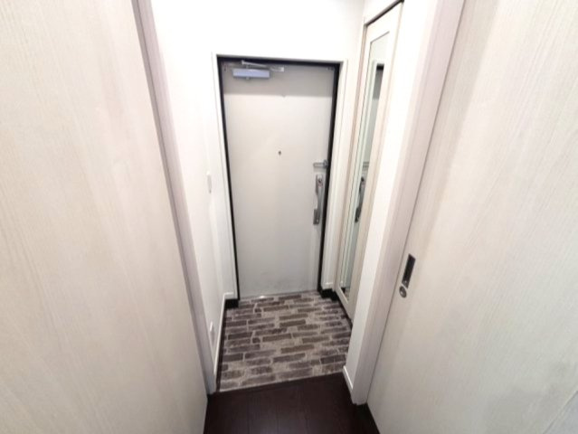 アビタ青木駅前の玄関