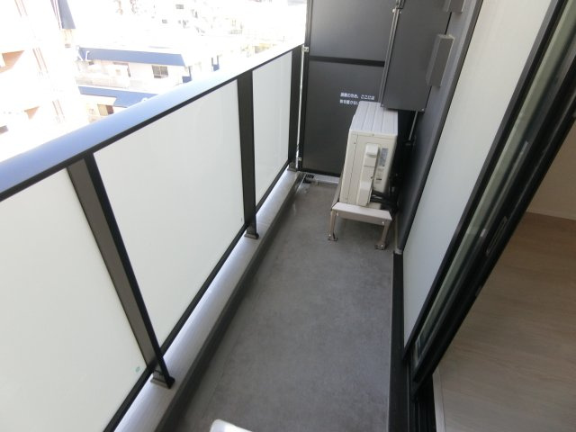 スタイリオ新丸子ノースのバルコニー