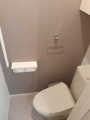 【トイレ】 | セイバリー　ガーデン　すみれ | コンパクトで使いやすいトイレです