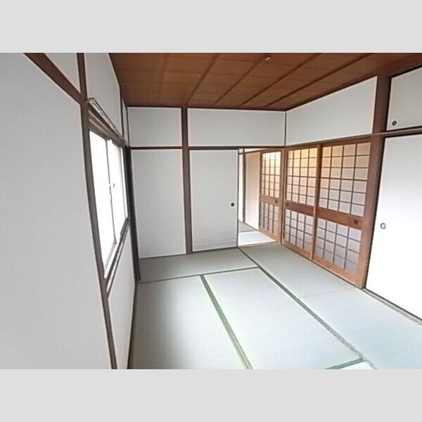 青谷ハイツの和室