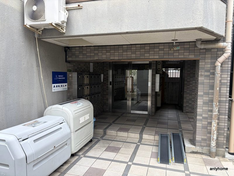 プレジデント瑞光　仲介手数料無料のエントランス
