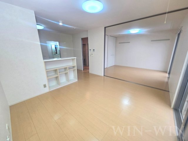レジデンス芦原 Aの居間・リビング