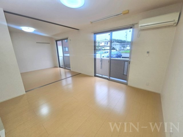 レジデンス芦原 Aの居間・リビング