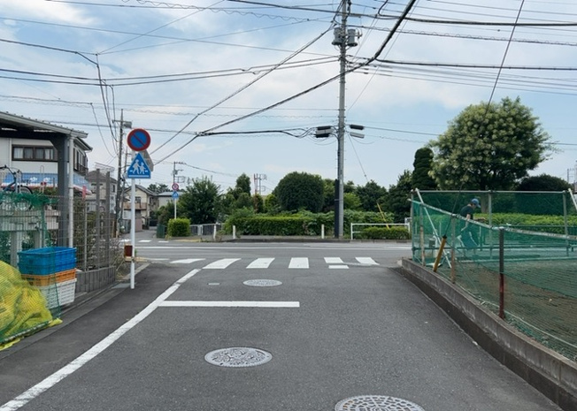 【展望】 | アーリアレジデンス南町田 | 眺望の良さを楽しめるダイニングキッチンで家族団らんの時間を過ごしてはいかがでしょうか。バルコニーから見える景色を家族で眺める時間は、時間が経つのを忘れてしまいそうですね。是非、現地を見に行きましょう！