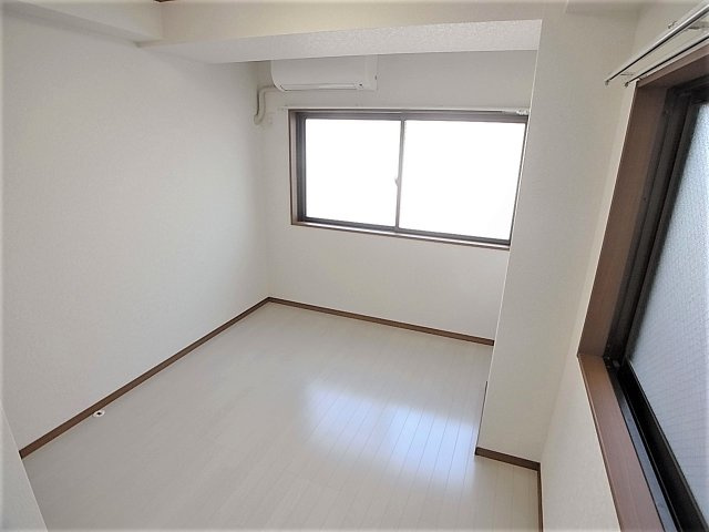 品川第6マンションのその他|2面採光で明るい室内