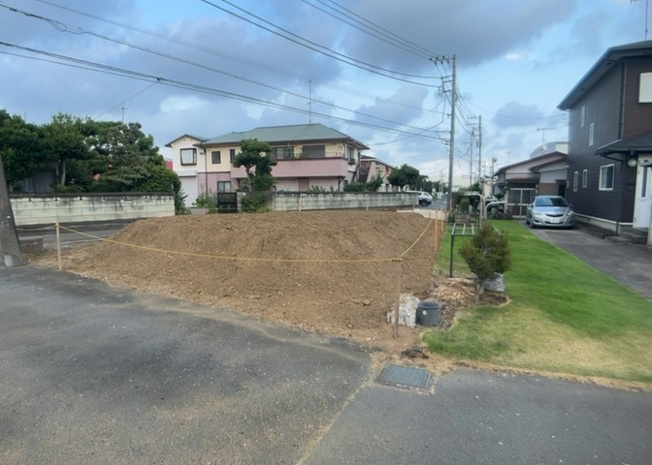 【外観】 | 土地の面積＝住宅面積ではありません。建ぺい率の問題などで、土地のある場所によって住宅を建てられる面積は限られています。高さもしかり、「土地」という言葉の中には、建築条件も含まれると考えておきましょう。