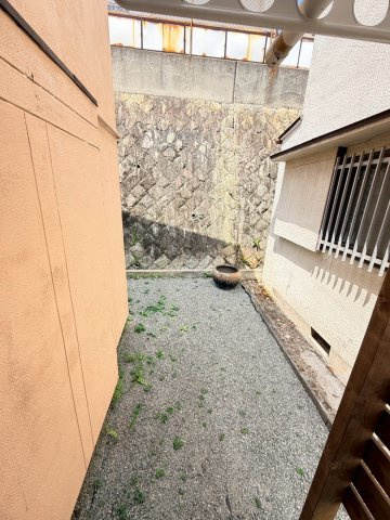 ガーデンハウス王居殿の庭