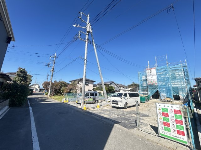 新築　佐波郡玉村町板井2期　LIGNAGE　4号棟の前面道路含む現地写真|現地写真　南側接道幅員約4.5ｍ		