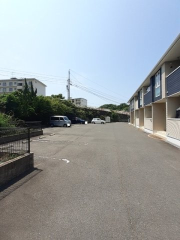エスポワール久米の駐車場