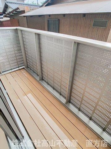 直方市大字植木のアパートのバルコニー