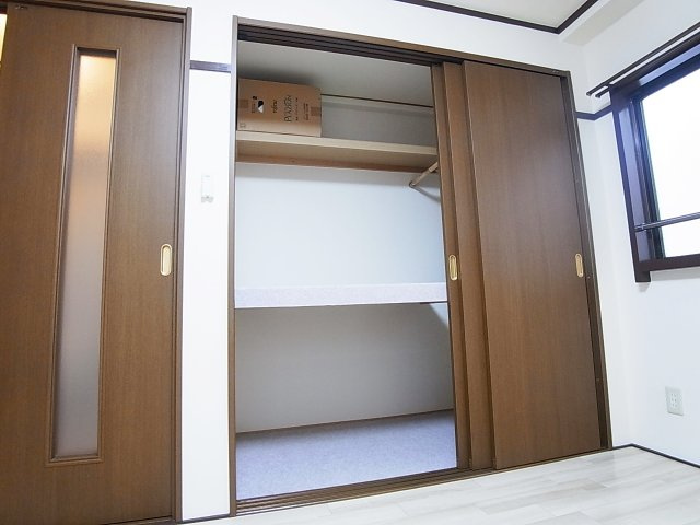 神戸市中央区相生町２丁目の賃貸マンションの収納|クローゼット、ハンガータイプと押入れタイプのダブル収納