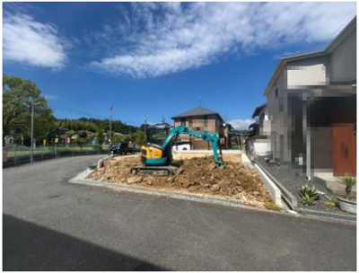 【前面道路含む現地写真】 | 生駒郡三郷町美松ヶ丘西2丁目全1棟1号棟