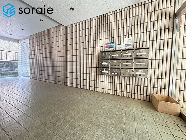 パークヒルズ東所沢　中古マンション　2階のエントランス|2026/7/21撮影