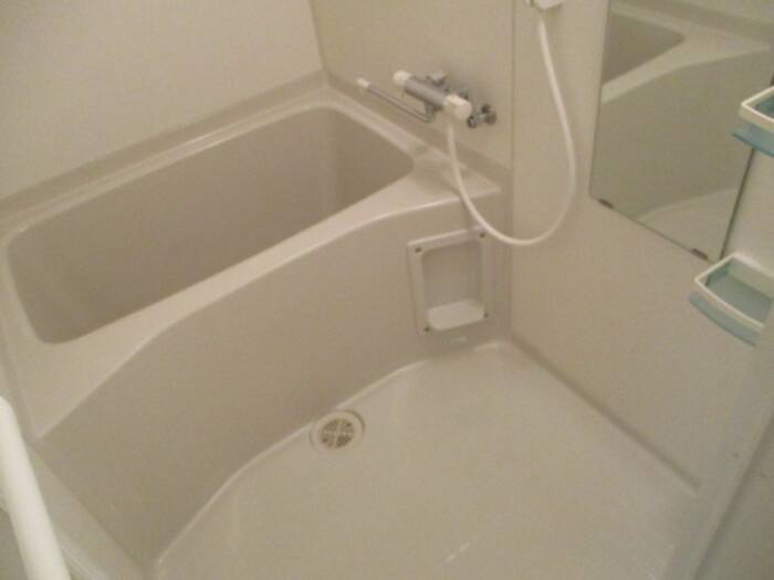 ＣＯＭＦＯＲＴの浴室