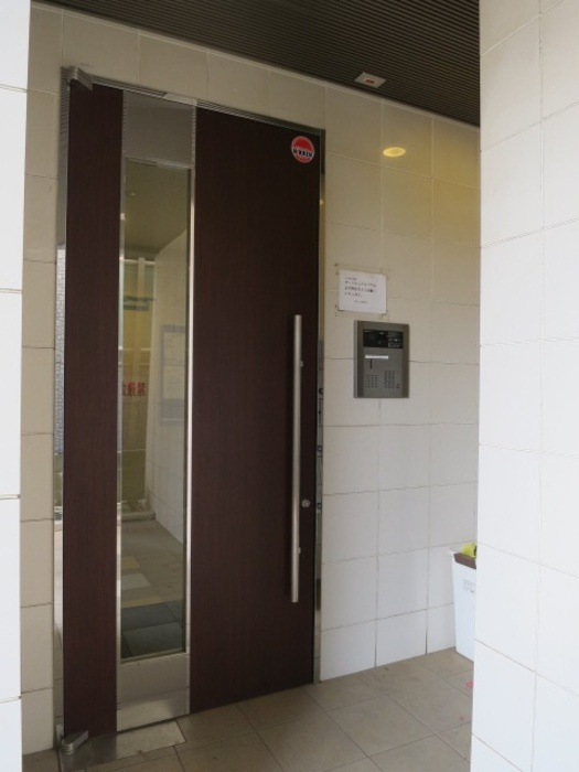 ＣＯＭＦＯＲＴのエントランス