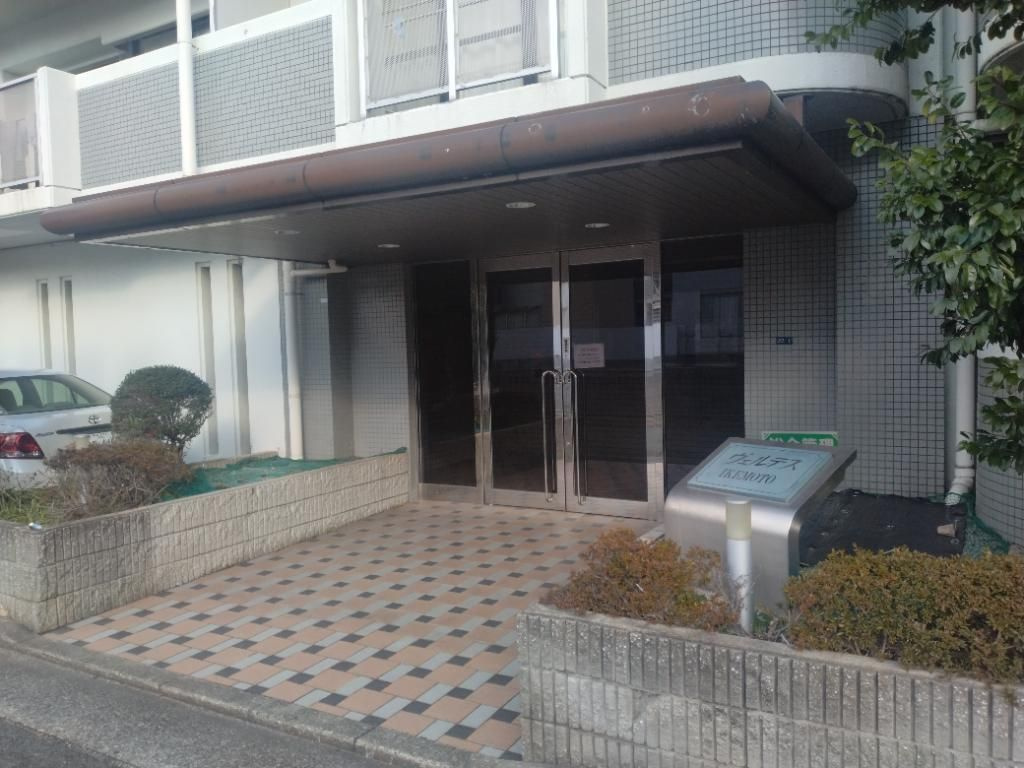 ヴェルテスIKEMOTOのエントランス|建物の内部です