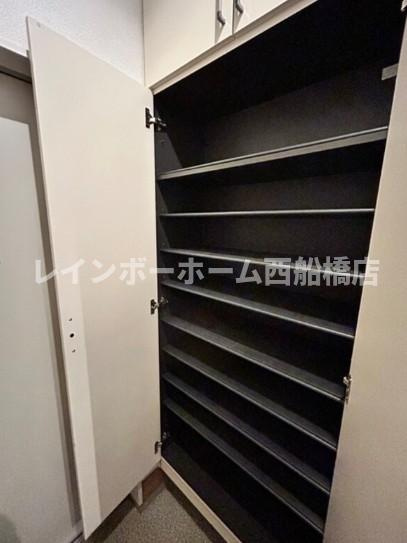 クオリティハイツ南三咲の収納