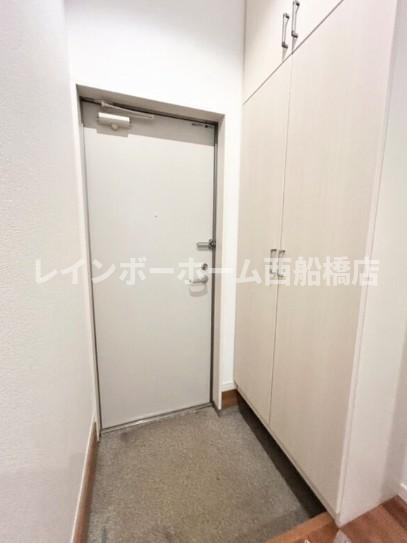 クオリティハイツ南三咲の玄関