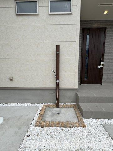茅ケ崎市東海岸南6丁目　新築戸建　全３棟の庭|外用シャワー
