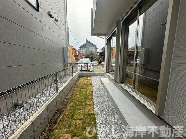 茅ケ崎市東海岸南6丁目　新築戸建　全３棟の庭|南側　お庭