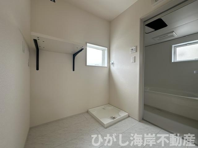 茅ケ崎市東海岸南6丁目　新築戸建　全３棟の脱衣所|脱衣スペース