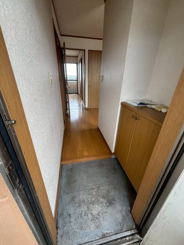 静岡県裾野市　二棟一括アパートの玄関