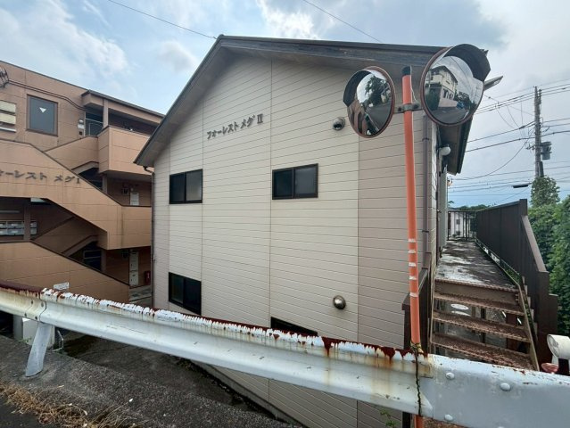 静岡県裾野市　二棟一括アパートの外観
