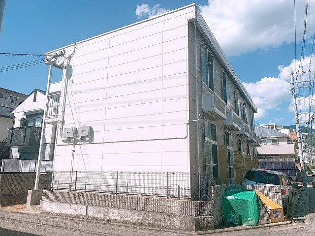 レオパレスアドバンス芦屋の外観
