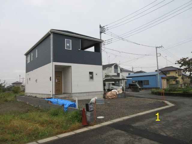 【仲介手数料無料】新築戸建　吉見町下細谷669-1（全3棟）の前面道路含む現地写真