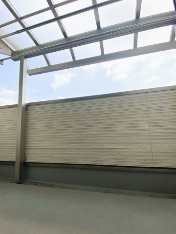 京田辺市薪山垣外のバルコニー