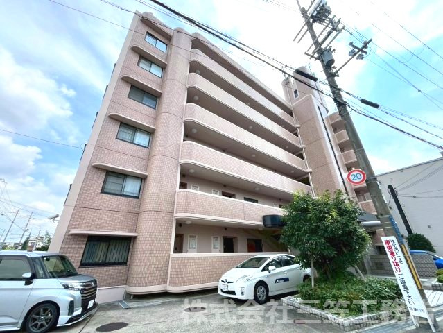 マンショングランメールの外観