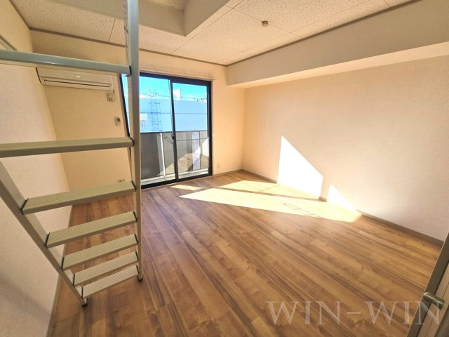 メゾン・ド・ラヴィ菰口 Ⅲの寝室|イメージ（同建物内別部屋の写真です）