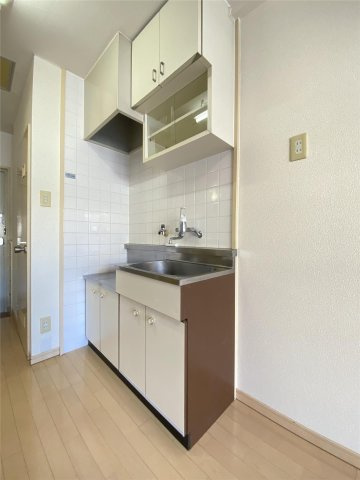 アンプルール新屋敷のキッチン
