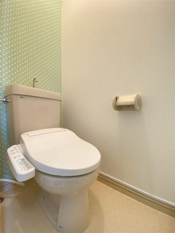 アンプルール新屋敷のトイレ