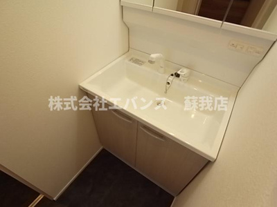 【独立洗面台】 | Like星久喜B棟 | 独立洗面台で身支度をすべて済ませてしまいましょう