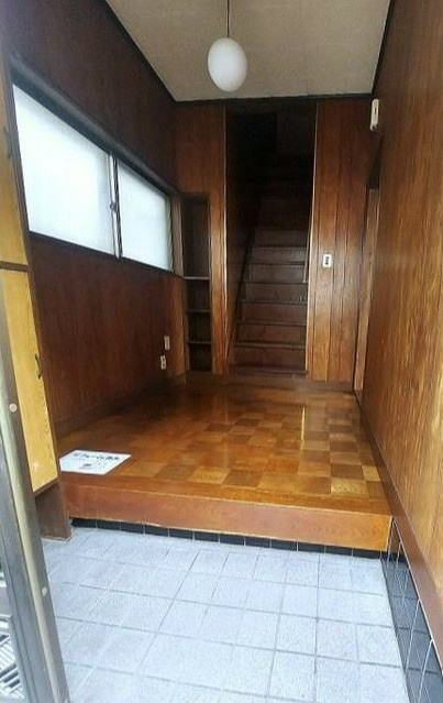 富士見市水谷東２丁目の一戸建ての玄関