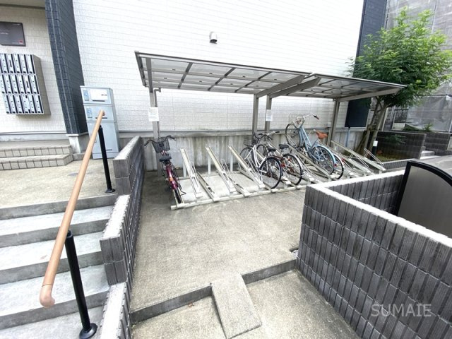 リブリ・Toroのその他共用部分|屋根付き駐輪場☆彡