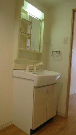 カスタリア志賀本通　名古屋市賃貸　仲介手数料無料の洗面所|洗面