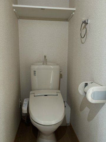 レオパレスSHISUI A棟のトイレ