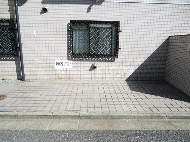 世田谷区船橋２丁目の賃貸マンションの駐車場